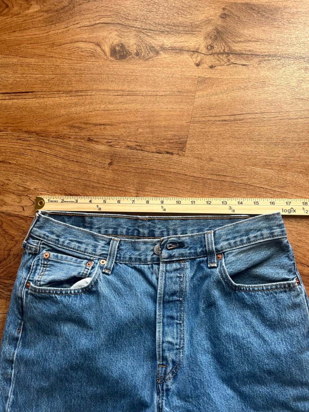 Levi’s 501 Original Fit Jeans Men’s 34x34 ButtonFly LightWashStraightLegClassic - Picture 8 of 12